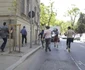Marian Fiscuci fuge de jurnalisti în faţa sediului DNA FOTO Inquam Photos Octav Ganea