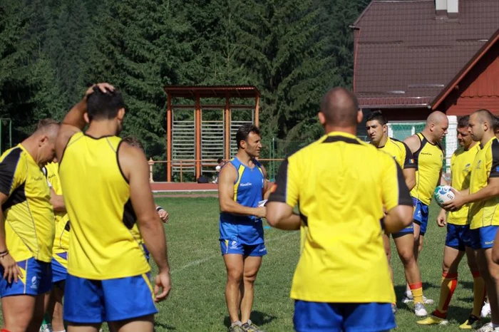 RUGBY ”Stejarii” s-au antrenat la munte pentru Cupa Mondială * Foto: Marian Burlacu