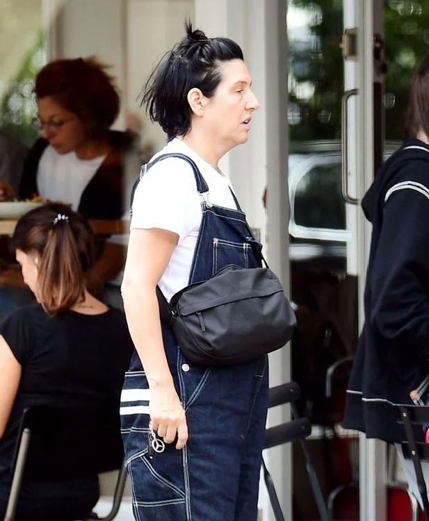 2 profimedia 0467454997 jpg jpeg