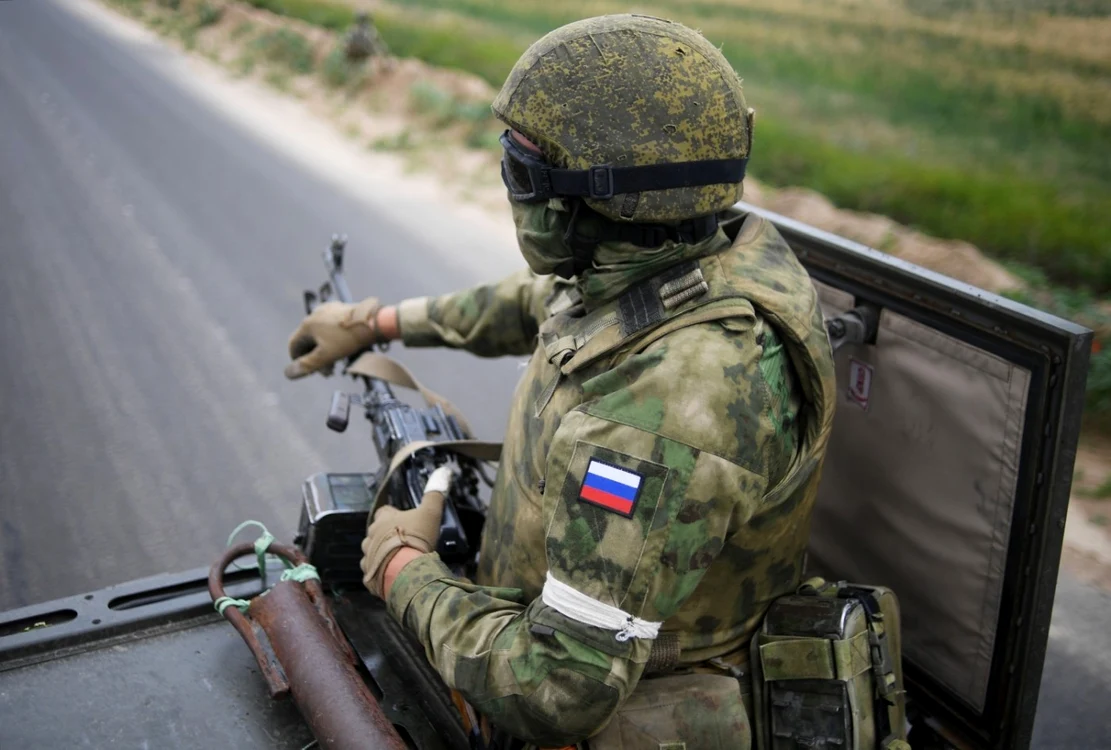 Soldat rus in Ucraina