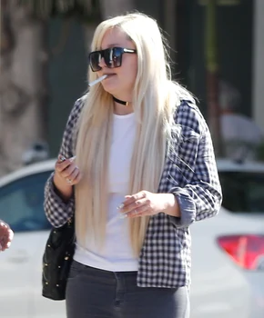 Exclusive Amanda Bynes Shows She Gained Weight in LA **NO USE W/O PRIOR AGREEMENT CALL FOR PRICING** jpeg