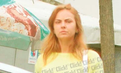Cu noua maşină, Roxana  face naveta la Timişoara,  unde locuieşte iubitul ei (Fotografii: CAPS) jpeg