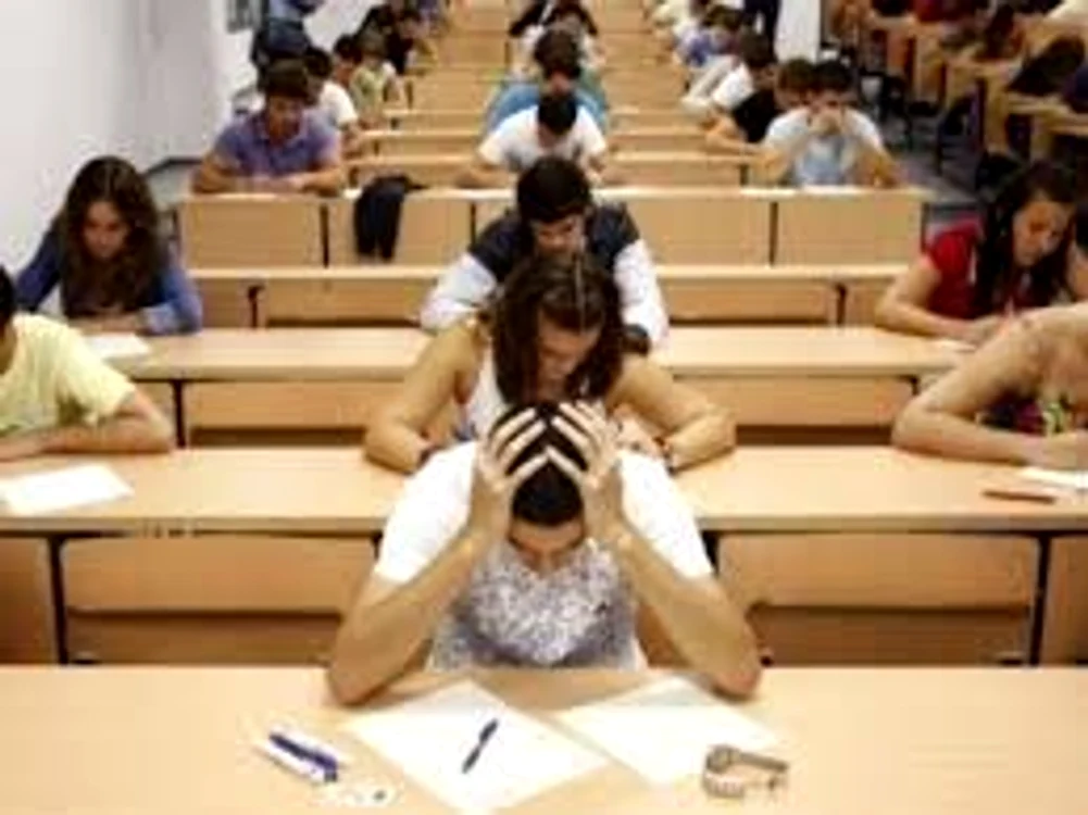 Examenul de Bacalaureat 2016 va debuta în 13 iunie, cu proba de evaluare a competenţelor lingvistice de comunicare orală în limba română