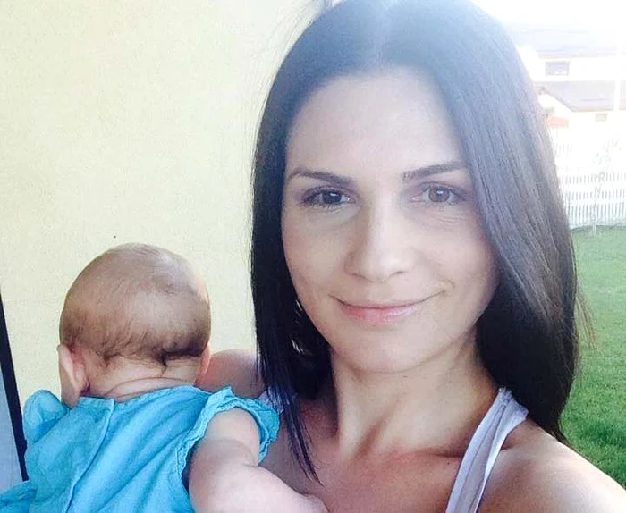 
    Fiica lui Ellie White, Alexis Maria, născută pe 31 mai, va fi botezată la Braşov FOTO: Arhiva personală  