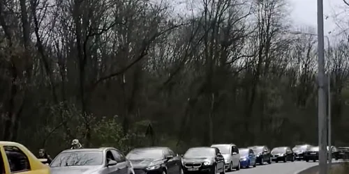 Coada Aeroportul International Iasi jpg