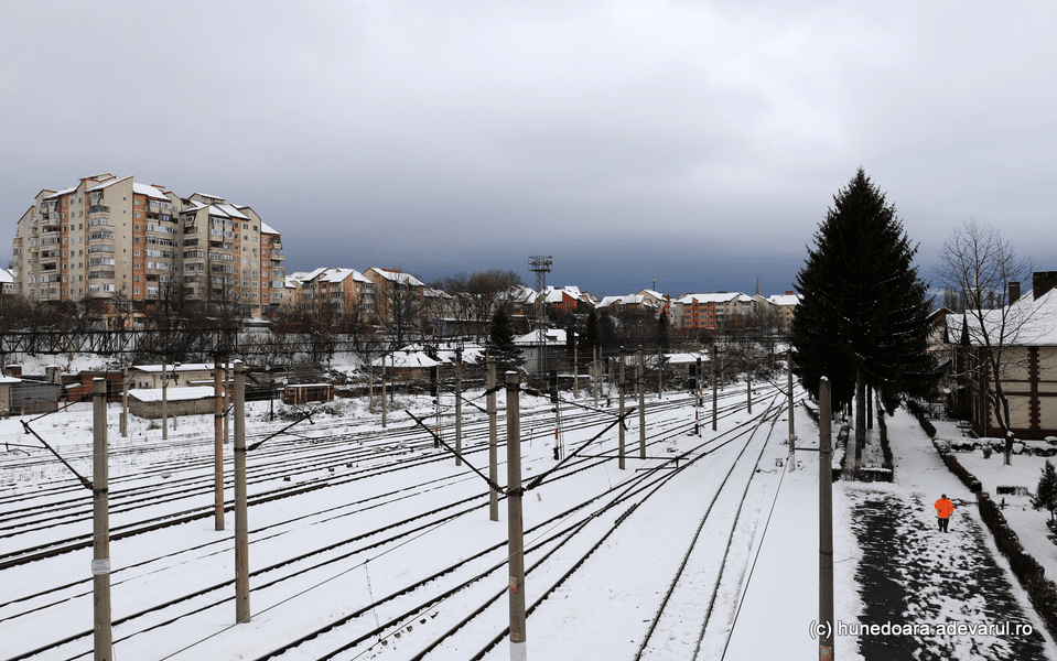 Valea Jiului a pierdut populația unui oraș, din cauza valurilor de concedieri. Aici, fiecare al treilea locuitor era miner VIDEO