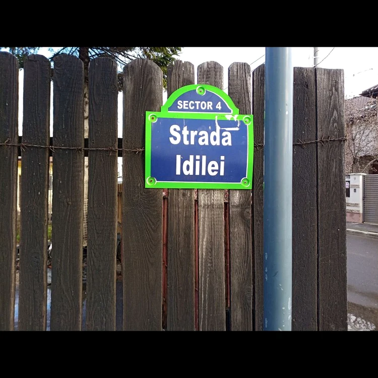Cu ochii n 3,14 jpeg