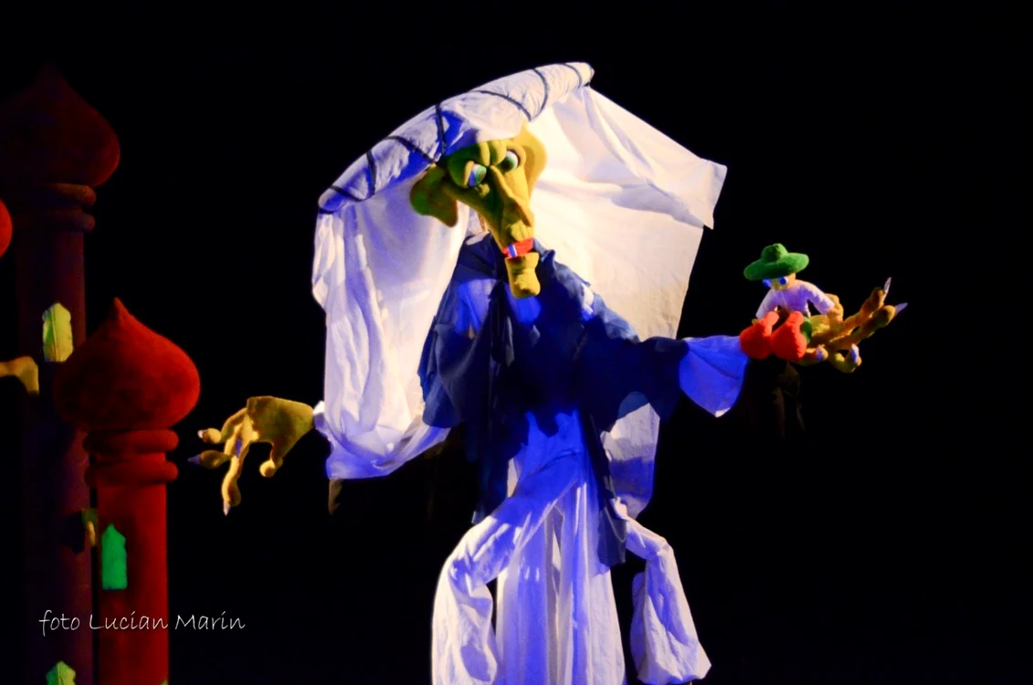 Primul spectacol jucat pe scena teatrului de păpuşi este ”Muck cel mic” Foto: Teatrul Gulliver