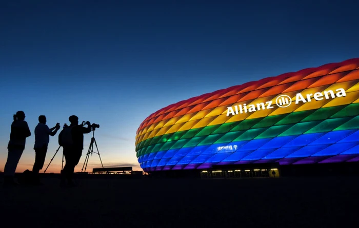 Allianz Arena din Munchen ar putea fi iluminată în culorile curcubeului FOTO: EPA-EFE