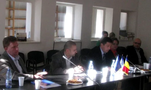 SIGHET ONLINE: Dezbatere "Securişti şi temniceri în România comunistă   Profiluri umane" jpeg