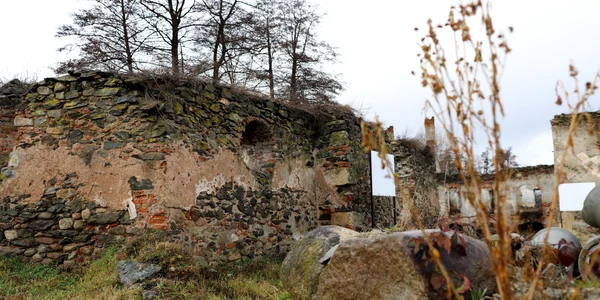Ansamblul medieval din Râu de Mori  Foto Daniel Guță (5) JPG