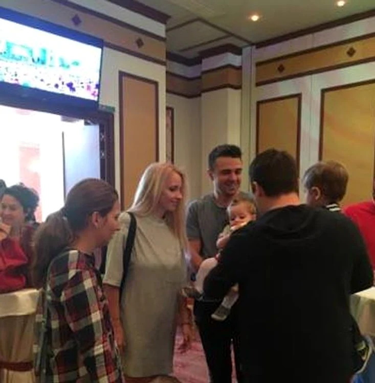 Cornel Ilie şi soţia sa Eliza au apărut la un eveniment de copii cu micuţa lor, Zara