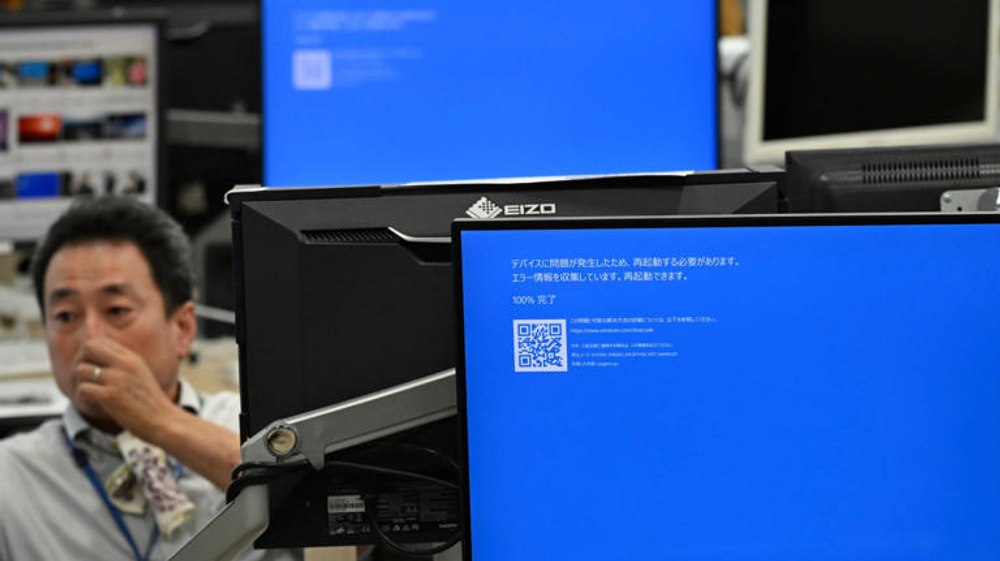 Haos la nivel global: companii aeriene, bănci și canale media, deconectate de la internet din cauza unei uriașe pene IT. Reacția Microsoft