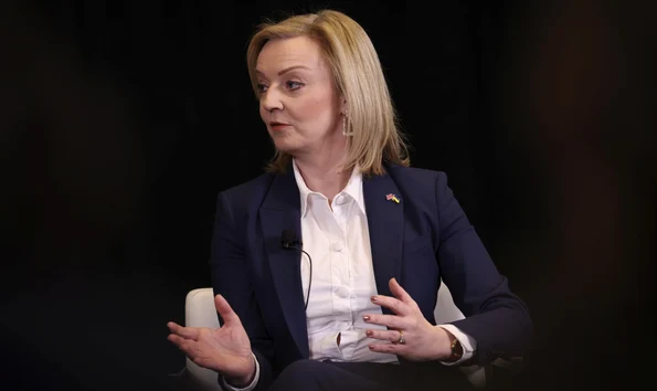 Liz Truss a câştigat competiţia internă din cadrul Partidului Conservator britanic după demisia premierului Boris Johnson (© Flickr / UK Government)