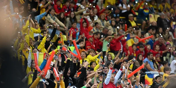 suporteri Romania FRF   Sportpictures jpg