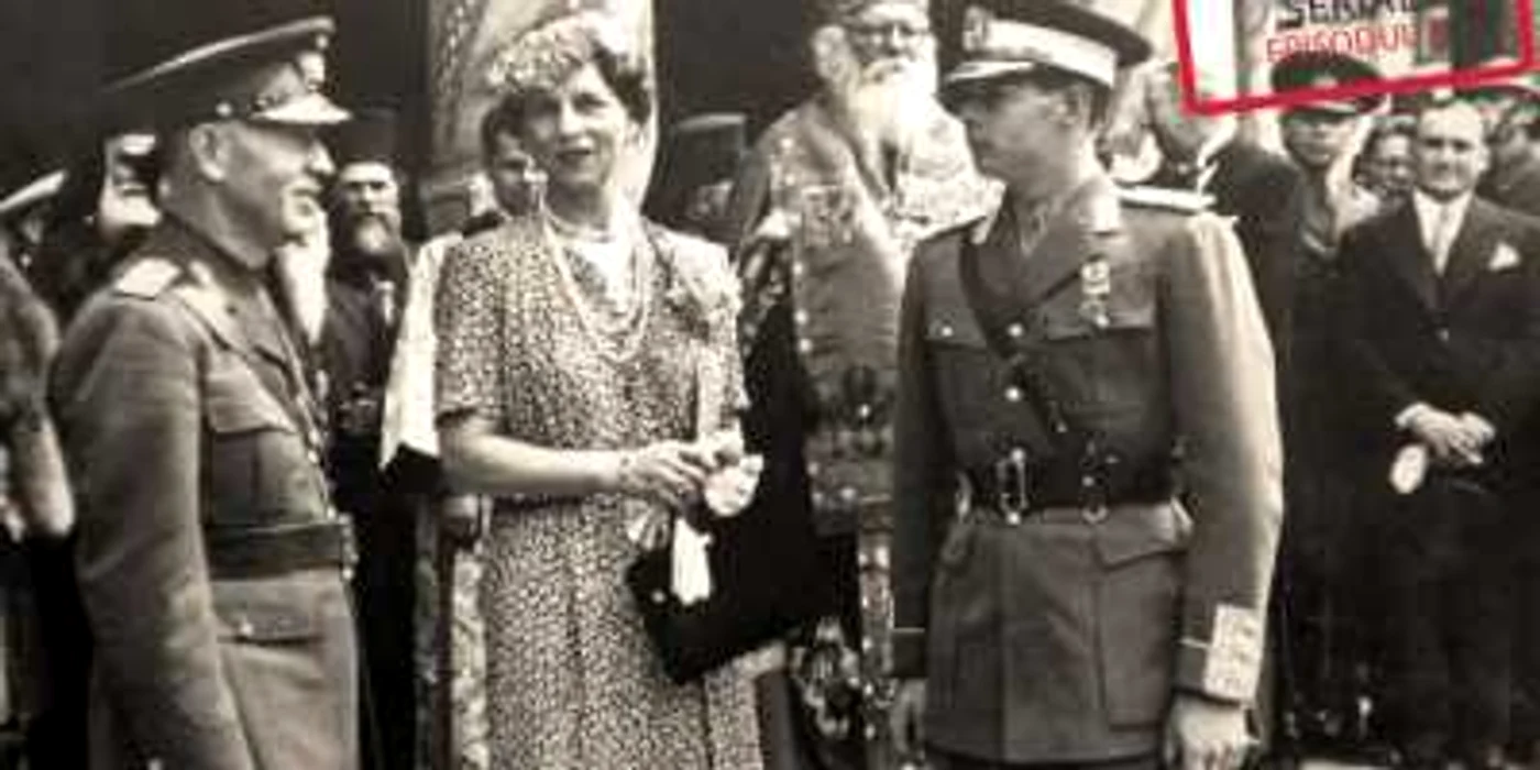 Ion Antonescu (stânga), Regina-Mamă Elena şi Regele Mihai (dreapta) la o slujbă de la Patriarhie, în septembrie 1940 