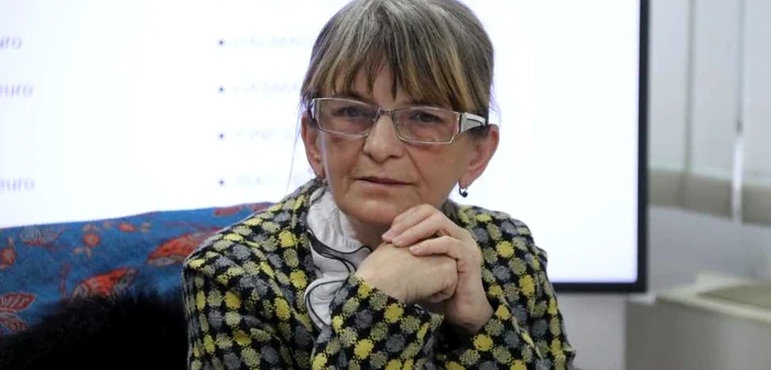 Primarul comunei Semlac, Letiţia Stoian FOTO arhivă personală