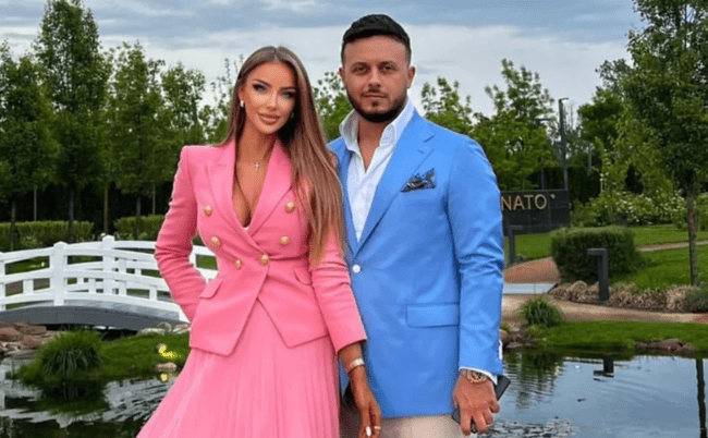 Bărbatul cu care s-a afișat Bianca Drăgușanu după ce s-ar fi despărțit de Gabi Bădălău 