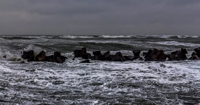 Marea Neagră, înfuriată de vreme Sursa foto Visit Mamaia