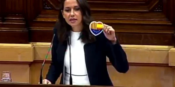Ines Arrimadas in Parlamentul catalan FOTO Captura Twitter