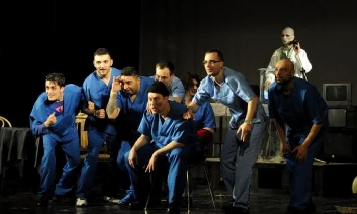 Teatrul din inima închisorii Rahova: 14 deţinuţi au jucat pe scena de la Nottara jpeg