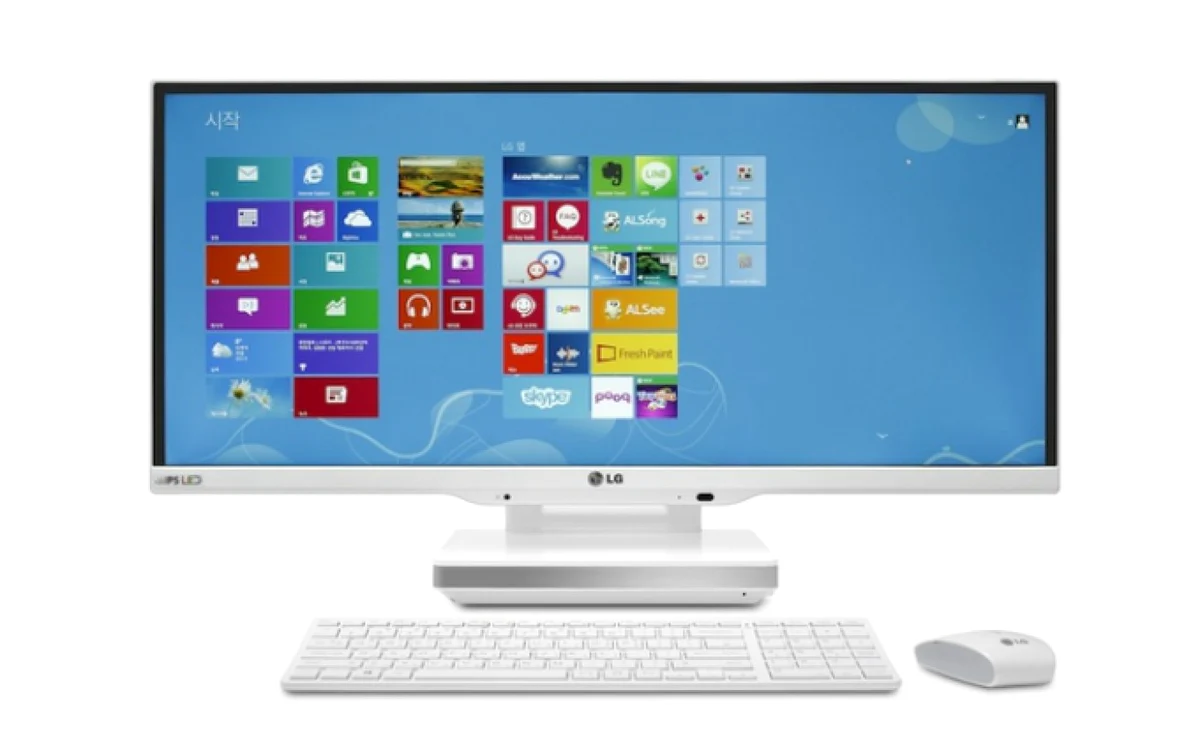 LG V960 este primul monitor cu raţia aspectului de 21:9.