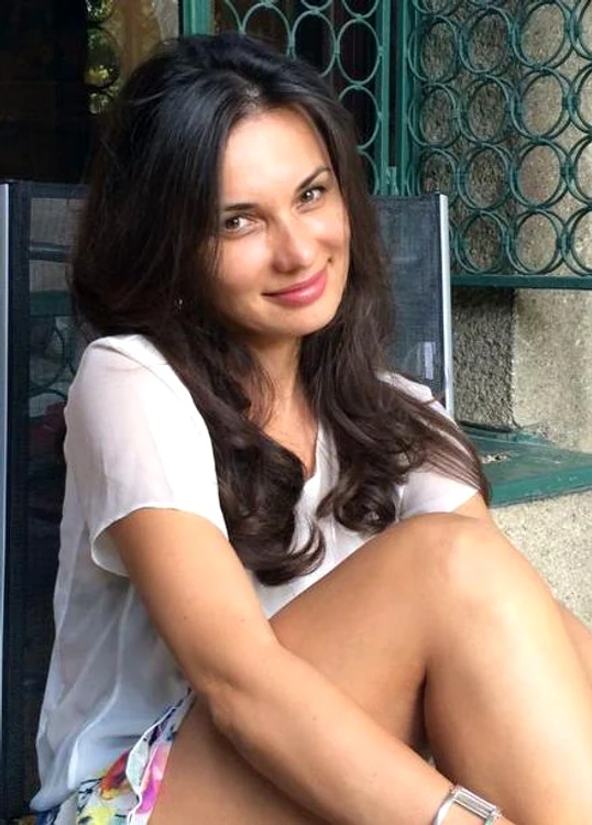 Aşa arată Mirela Stelea complet nemachiată
