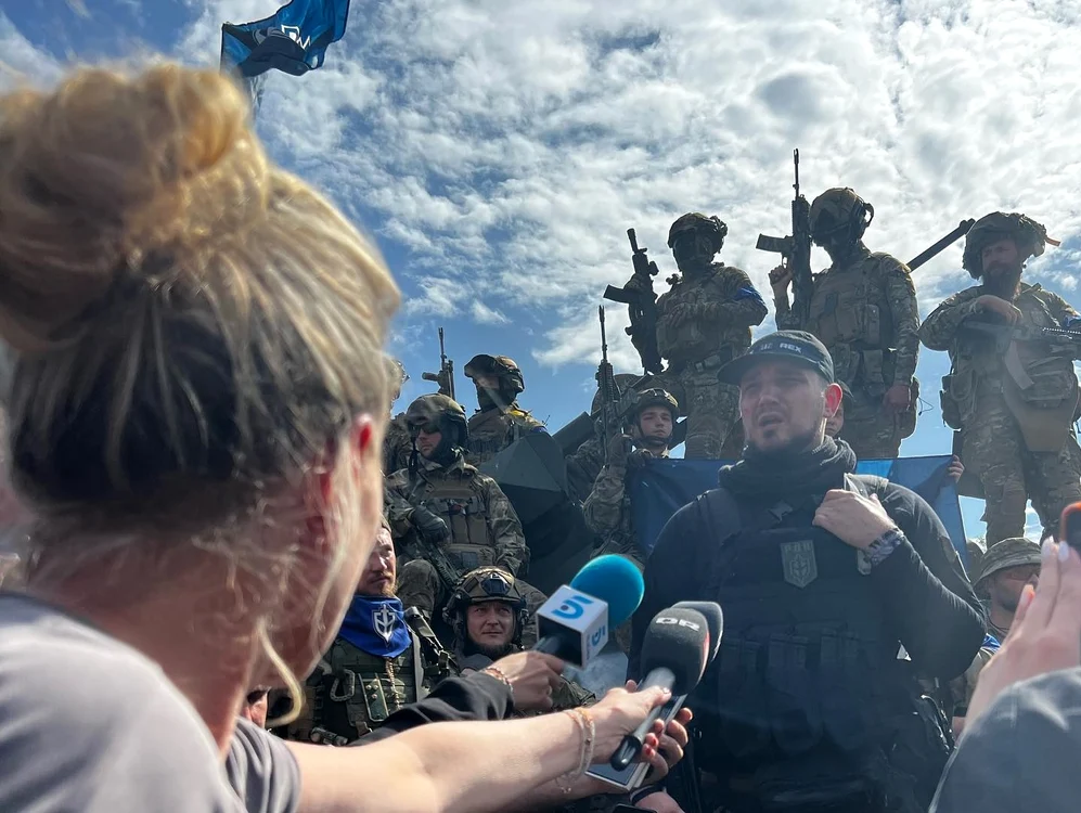 Combatanții anti-Putin în conferință de presă FOTO: Facebook Anna Gaarslev