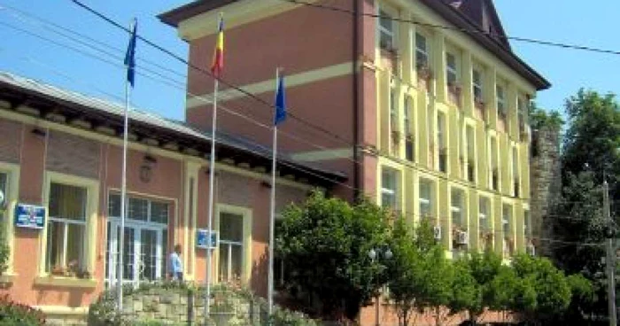 Neamţ: Primăria Piatra Neamţ premiată la întrunirea reprezentaţilor administraţiilor locale din ţară