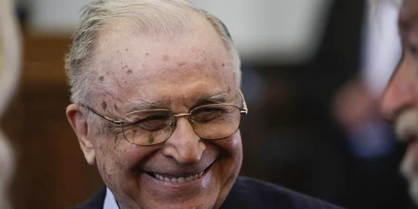 ion iliescu fost presedinte jpeg