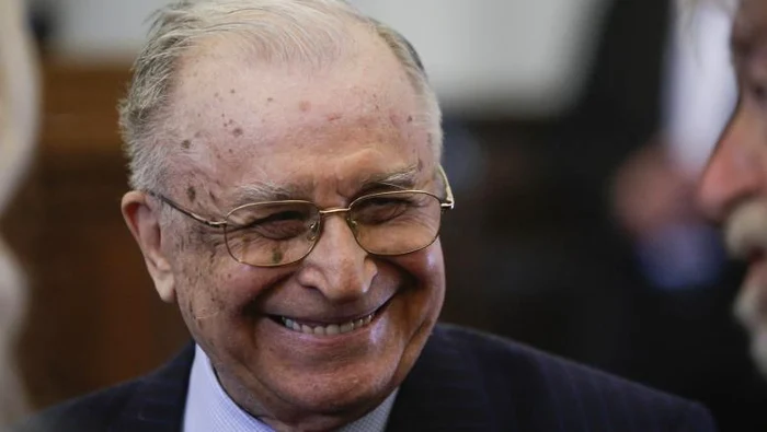 Fostul preşedinte Ion Iliescu (89 de ani) este pe locul 82 în topul politicienilor ”nemuritori”FOTO: adevarul.ro