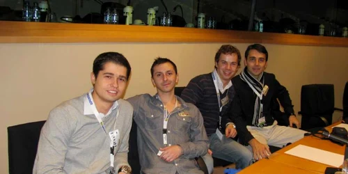 Echipa României la concursul Hackathon. De la stânga la dreapta Ionuţ Dobre, Walter Schneider, Alexandru Artimon şi Florin Bârhală