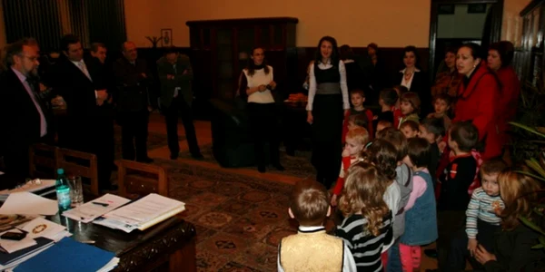 Un copil de la Grădiniţa Junior are gripă porcină