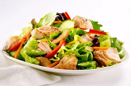 salata cu somon jpeg