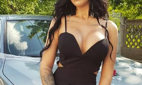 Geanina și a pus silicoane după ce s a întors din Thailanda jpeg