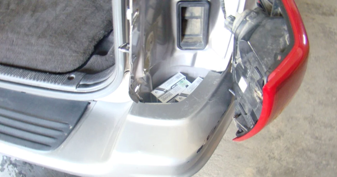contrabanda jeep siret
