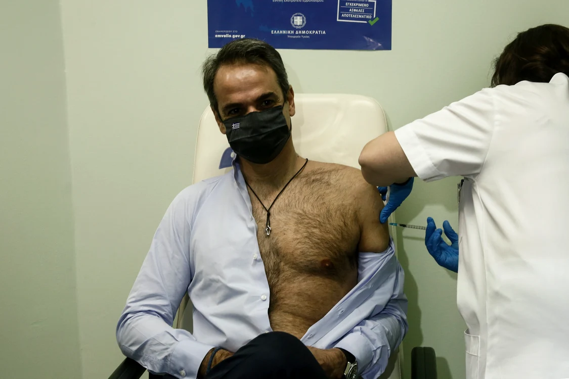 Premierul grec Kyriakos Mitsoakis a făcut furori în cabinetul medical