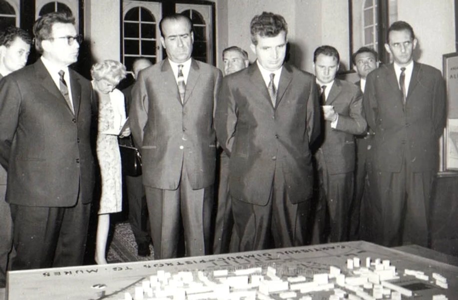 16 februarie, ziua în care România a renunțat la raioane și sfaturi populare, după modelul sovietic. În Transilvania exista Regiunea Autonomă Maghiară VIDEO 