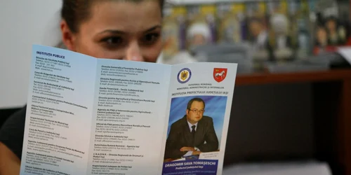 Pliant realizat de prefectul Iaşiului, Dragomir Tomaşeschi FOTO: Dan Luca