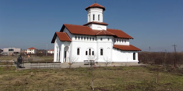 Biserica din Plopi FOTO Mitropolia Banatului