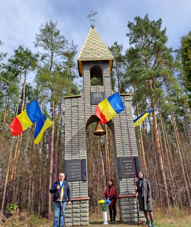 Fântâna Albă FOTO, locul unde eroii sunt comemorați în fiecare an FOTO BucPress Cernăuți