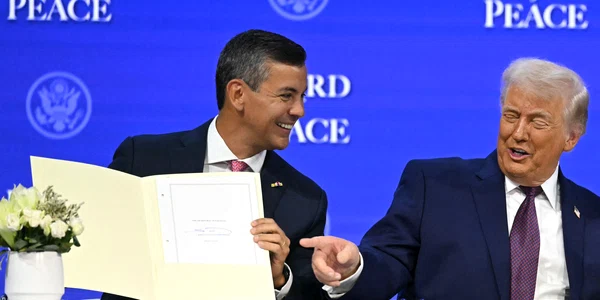 Santiago Peña și Donald Trump FOTO AFP