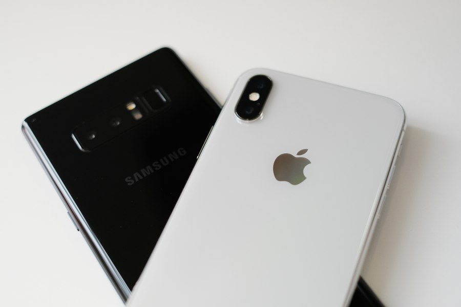 Samsung, detronat de Apple în sectorul global de vânzări de smartphone-uri după 12 ani