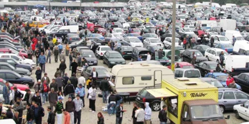 Şoferii găsesc maşini ieftine în târgurile auto şi nu plătesc CASCO