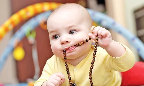 1 mare bebe cu margele foto  webmd1 jpg