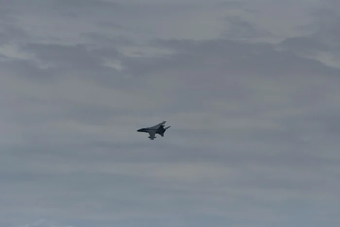 Avioane de luptă chineze s-au apropiat de o navă olandeză FOTO: X