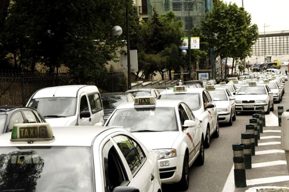 
    Românii vor să muncească şi sparg greva taximetriştilor madrileni  
