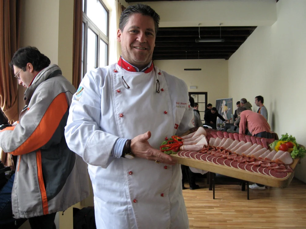Jakob Hansmann ne învaţă cu delicatesele elveţiene