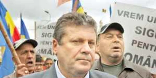 Dorin Lazăr Maior recurge la orice mijloace pentru a-şi atinge scopurile