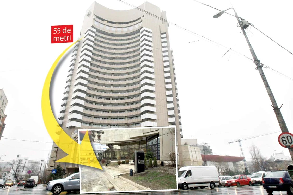 Tânăra a sărit de la  un balcon aflat la  etajul 17, la o înălţime  de circa 55 de metri